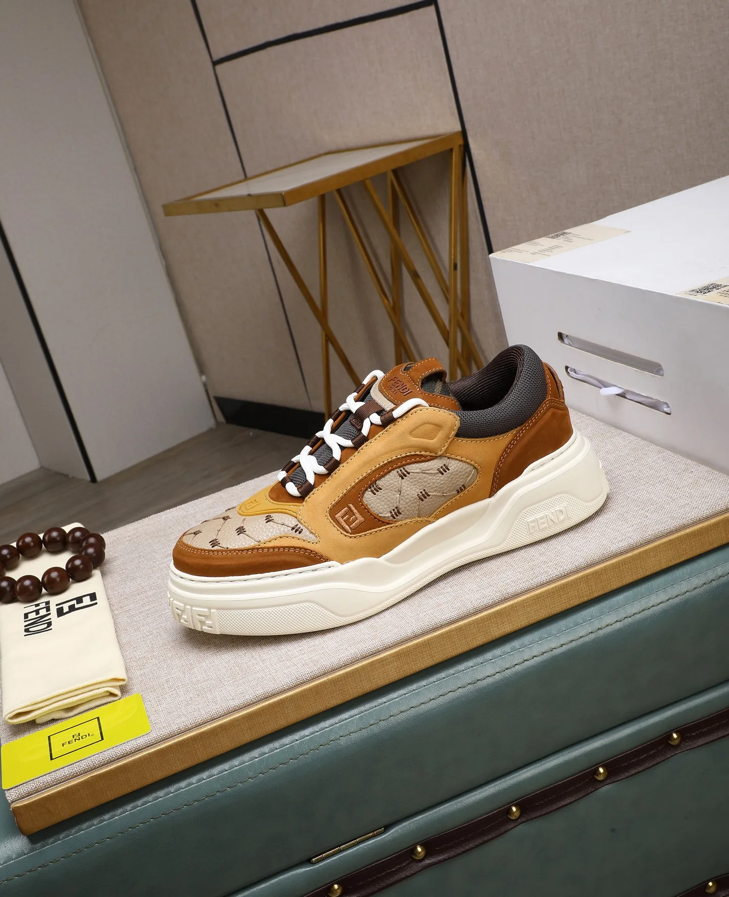 Men's shoes 💰820 [FENDI] Fendi - High-end quality original casual sports shoes - Upper: Nappa calfskin, pebbled calfskin, tongue and heel; injection molded brand logo plastic module - Lining: brand canvas - Outsole: ultra-light TPR foam·rubber; molded outsole -Super high quality control·Fine workmanship: highlighted (high-end·luxury·grade) -Size :39-44 (38, 45, can be customized)